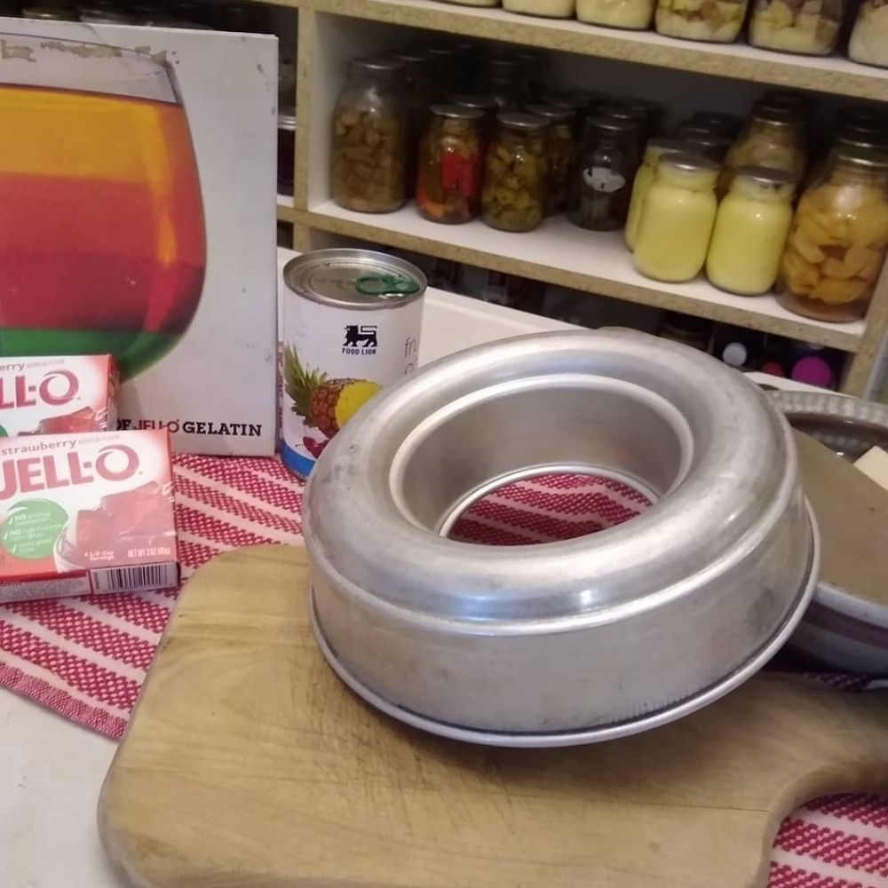Vintage Aluminum Jello Ring mold HGT#1